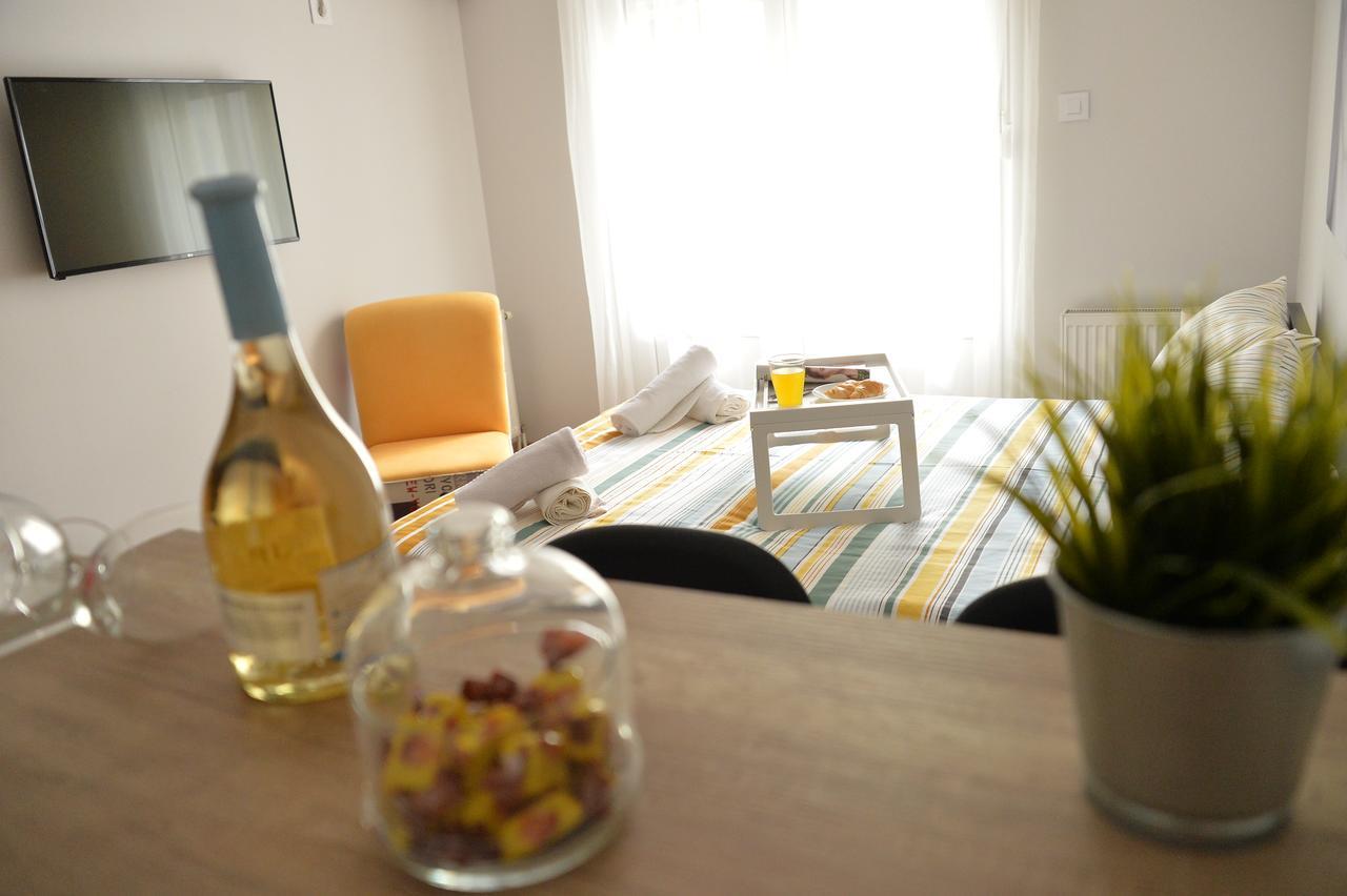 Apartment Pleasure Novi Sad Dış mekan fotoğraf